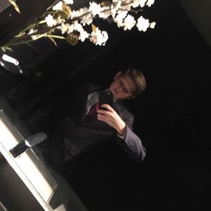 Meet your Posher, Colin